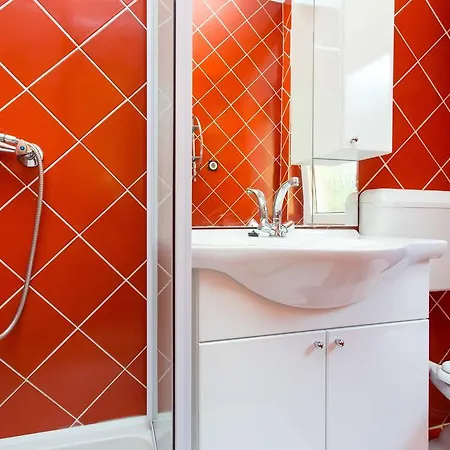 Nikola Apartment Punat